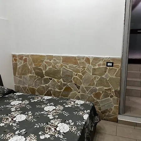 House Pavarotti